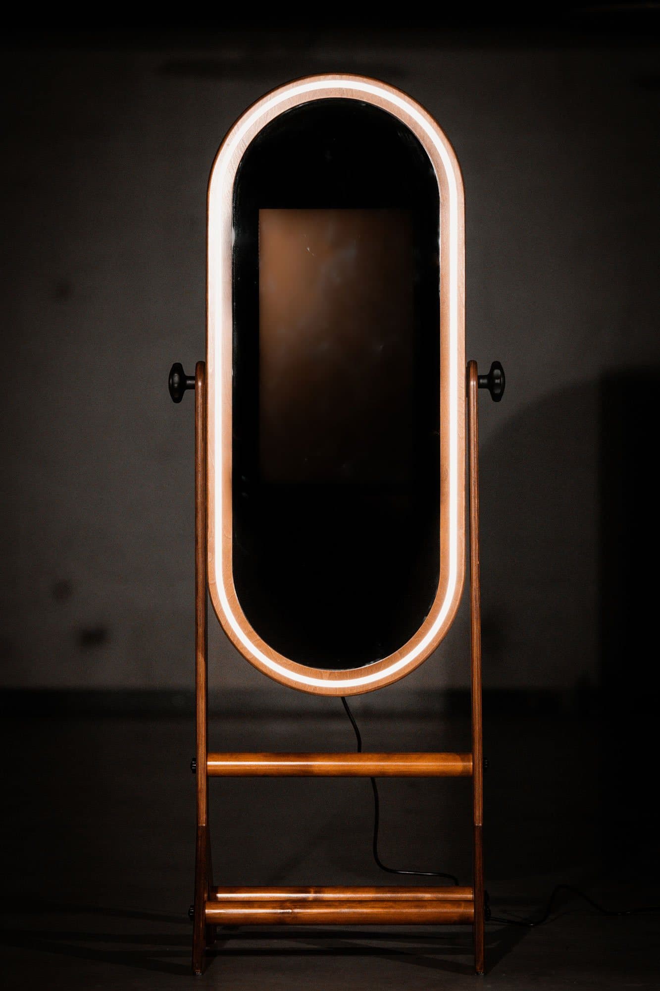 Fotobox «Mirror»: Der Magic Mirror für Ganzkörper-Aufnahmen